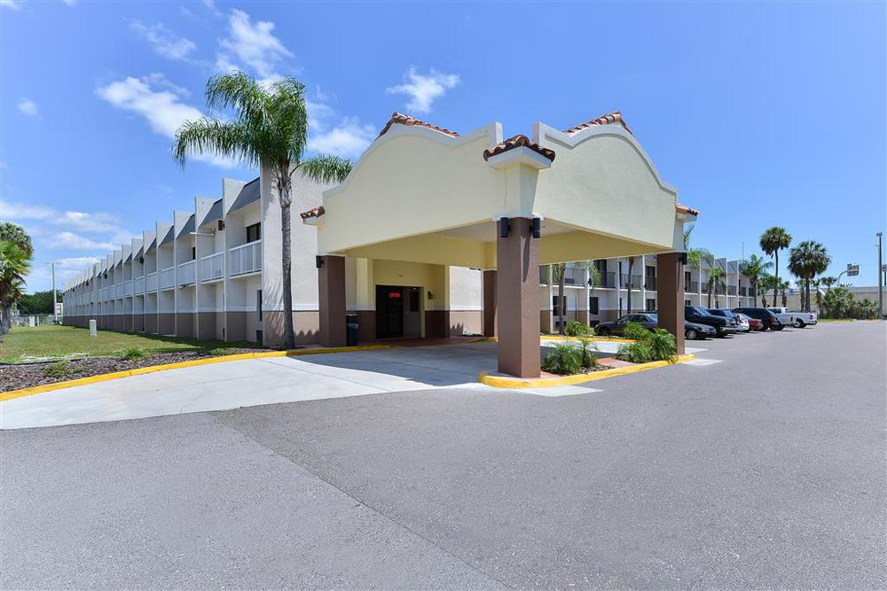 Days Inn & Suites By Wyndham Tampa - Ybor City Kültér fotó